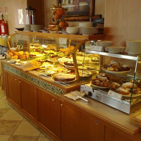Apulia Hotel Taranto Ara Solis Lido Azzurro Εξωτερικό φωτογραφία