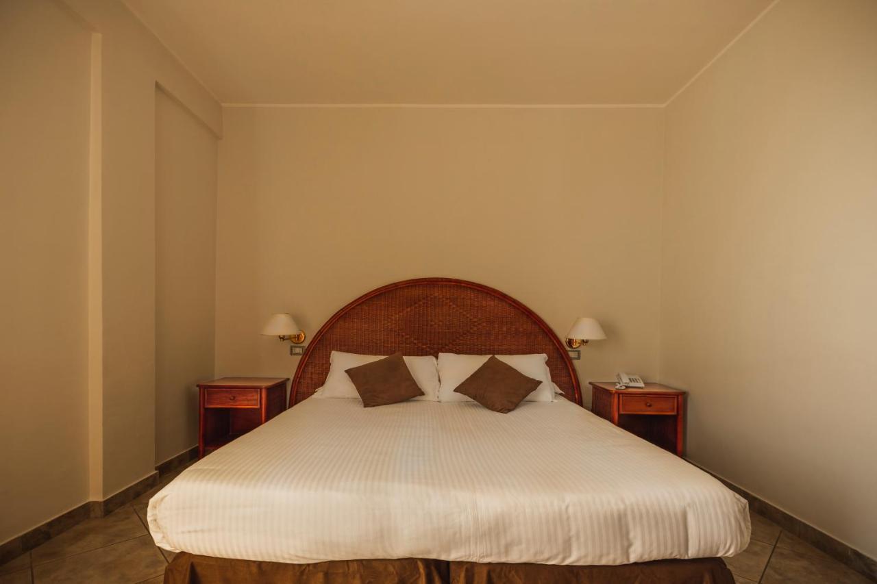 Apulia Hotel Taranto Ara Solis Lido Azzurro Εξωτερικό φωτογραφία