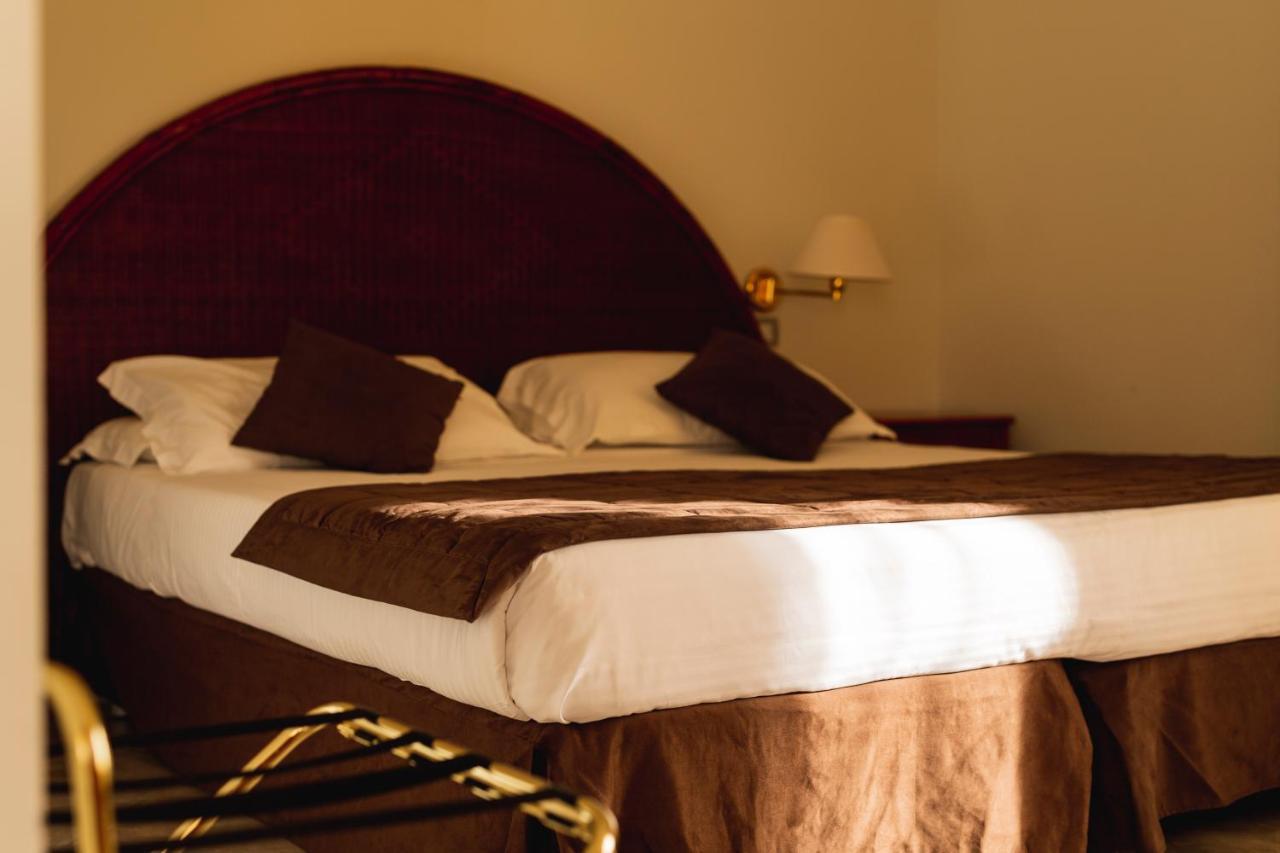 Apulia Hotel Taranto Ara Solis Lido Azzurro Εξωτερικό φωτογραφία