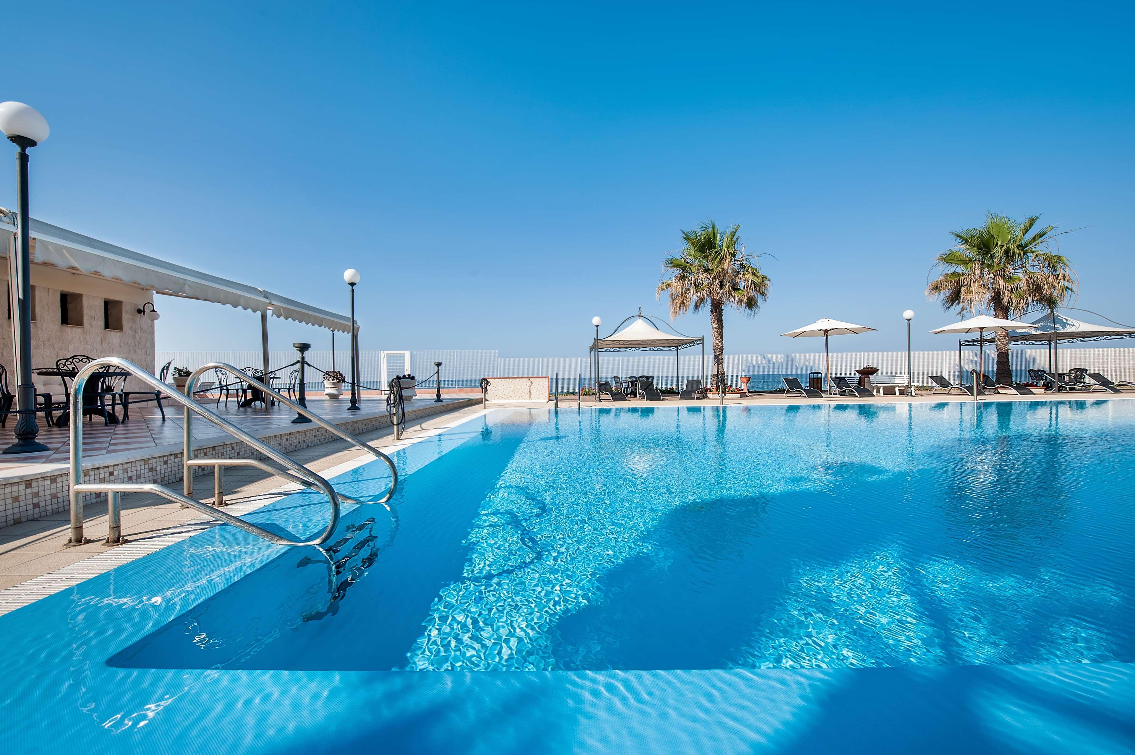 Apulia Hotel Taranto Ara Solis Lido Azzurro Εξωτερικό φωτογραφία